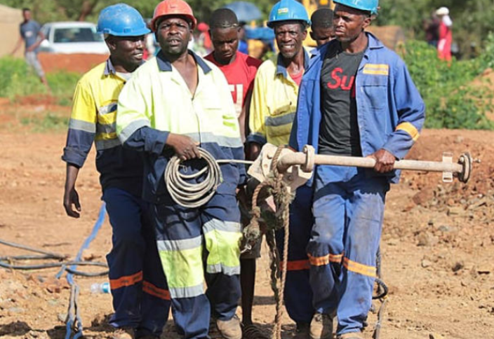 Зимбабве запрещает весь экспорт сырья минералов с немедленным вступлением в силу