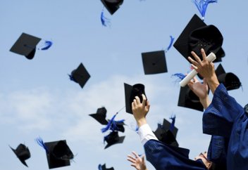 ҰБТ тапсырмайтындар алғашқы мамандықты тегін игеретін болды