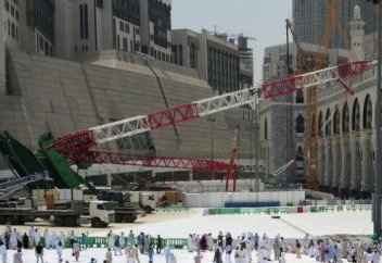 Кран құлап қайтыс болған мысырлықтың Меккеде өлсем деген арманы болыпты...