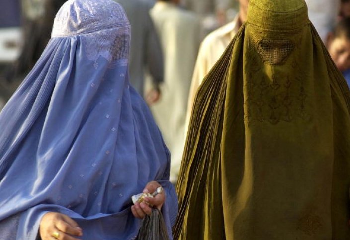 Мальта отстаивает бурку и никаб
