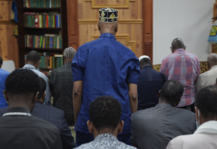 Власти крупного города в США разрешили мечетям транслировать азан через динамики