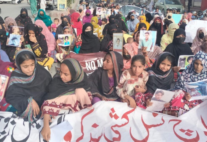 По всему Белуджистану продолжаются протесты против насильственных исчезновений, семьи требуют справедливости