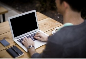 Следуем Сунне: 6 правил общения в чатах для мусульман