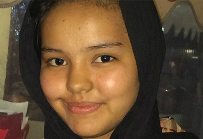 Жаһан: 12 жасар босқын қыз Ираннан Грекияға жалғыз келген