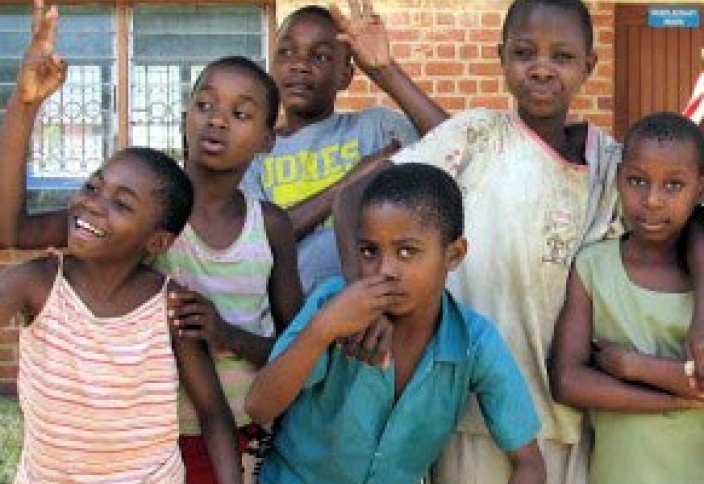 Малави мұсылмандары саңырау балаларға қолұшын созады