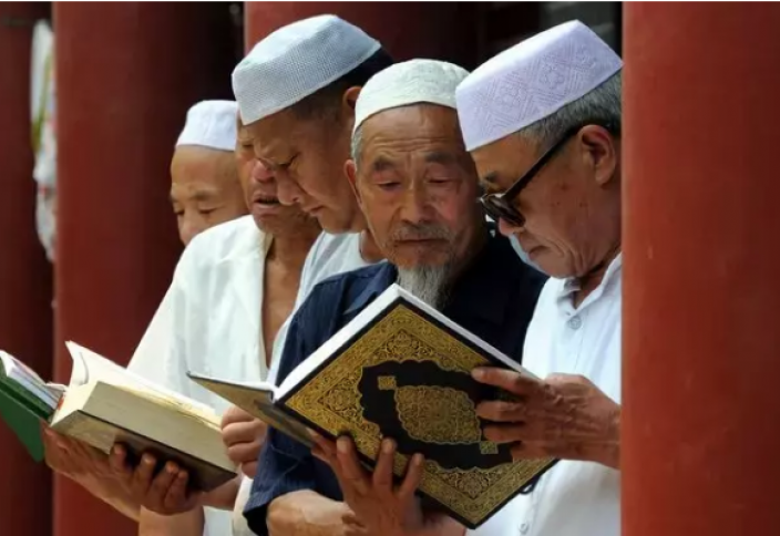 Китай запретил популярное среди миллионов мусульман приложение с текстами Корана