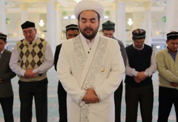 Как совершается Айт намаз (на русском )? Видео.