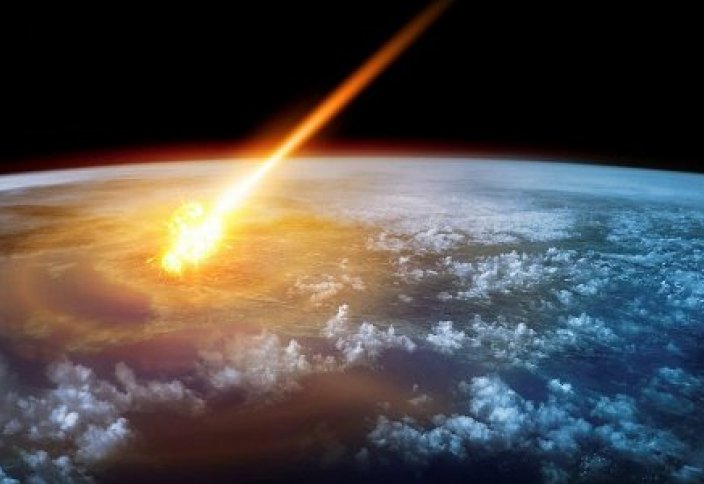 Разное: Камера наружного наблюдения сняла падающий метеорит (видео)