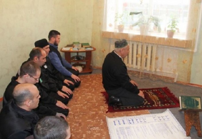 В тюрьмах Тюменской области создают страшные условия для осужденных мусульман