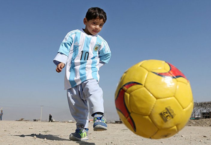 Al Jazeera (Катар): радость обернулась кошмаром. Как встреча с Месси превратила жизнь афганского мальчика в ад?