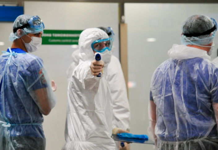 В Индии вспышка смертельного вируса, сотни на карантине (ВИДЕО)