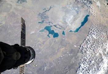 Как весь мир пытается спасти Аральское море