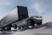 Glider M автономды жүк көлігі жолмен де, рельспен де оңай жүре алады (видео)