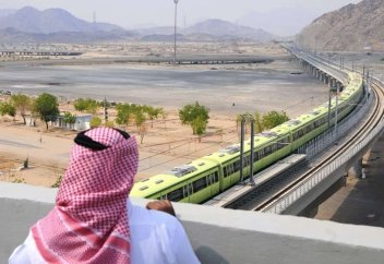 Саудия Қызыл теңіз бен Парсы шығанағын жалғайтын аса ауқымды инфрақұрылымды жобаны жүзеге асырады