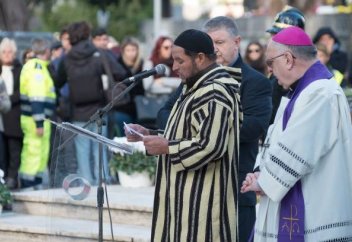 Қаза болғандарды ақтық сапарға мұсылман ғұрпымен де, христиан жоралғысымен де шығарып салды