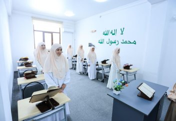 КЕНТАУДА ҚАРИЛАР ОРТАЛЫҒЫ ЖАНЫНАН ҚЫЗДАР БӨЛІМІ АШЫЛДЫ (ФОТО)