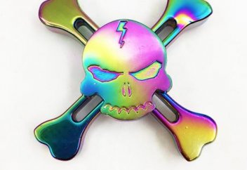 Спиннеры включили в список опасных товаров