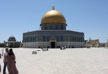 Мусульмане смогут совершить итикаф в Аль-Аксе