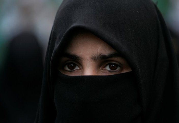 В Латвии запретили паранджу в общественных местах