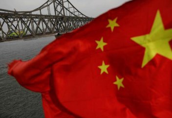 Слежка за Китаем, управляемая искусственным интеллектом, расширяется, угрожая конфиденциальности и глобальной безопасности: доклад