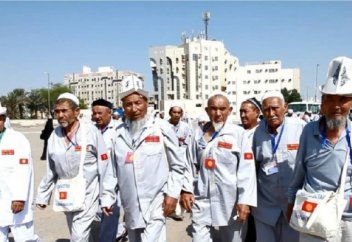 Орта Азия: Ең арзан қажылық Қырғызстанда