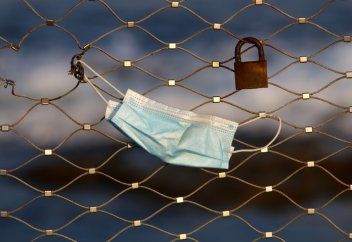 Почему дезинформация в эпоху Covid-19 смертельно опасна