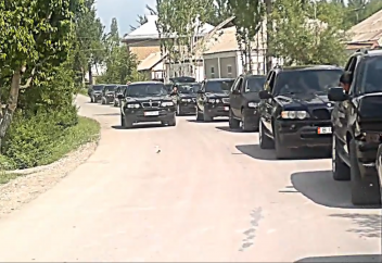 Қырғызстанда салтанатты шеруге шектеу қойылатын болды (видео)