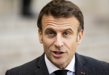 Франция Алжирдегі геноциді үшін кешірім сұраудан бас тартты