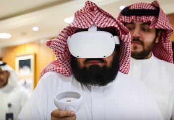 Әрбір мұсылман Меккедегі қара тасқа жанаса  алатын бағдарлама іске қосылды