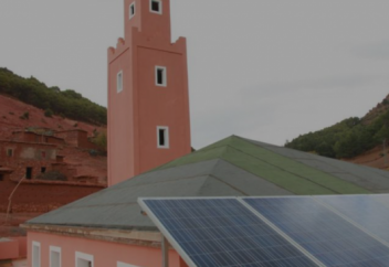 Мечеть обеспечивает посёлок светом и водой