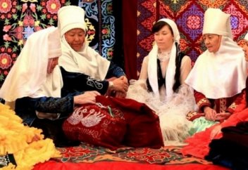 Қазақта келін неге үш жылдан соң ғана төркіндетіп барған?