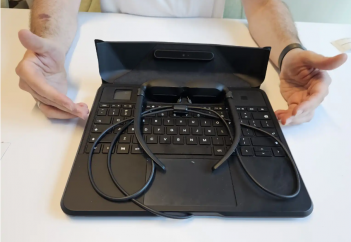 Әлемде алғаш рет экраны жоқ ноутбуктың ерекшелігі мен артықшылығы неде? (фото+видео)