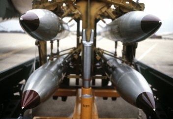 Ядерный щит Европы. В ЕС готовят почву для создания ядерных сил