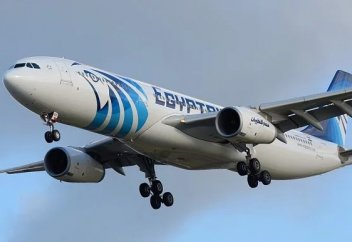 Мысырда бортында 81 жолаушысы бар ұшақты қарулы адам басып алды