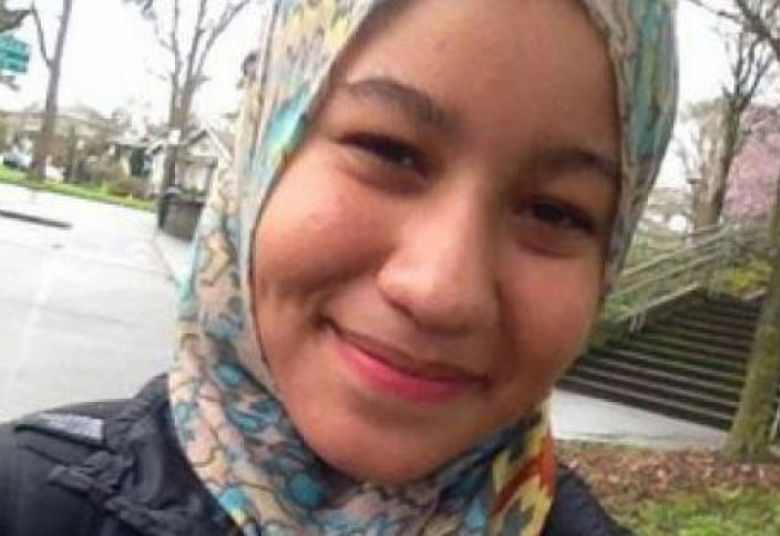 Необычный эксперимент – католичка в образе мусульманки