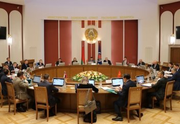 Тунис выступил против расселения мигрантов на своей территории