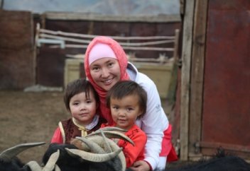 МОҢҒОЛИЯ ШЕКАРАСЫНДАҒЫ АҚКӨЛ АУЫЛЫНДА