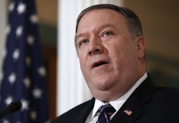 Помпео счел Китай большей угрозой для США, чем Россию