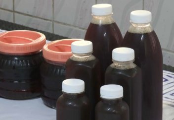 ЖЕТІСУЛЫҚ КӘСІПКЕР БАЛ АРАСЫНА АРНАЛҒАН АЗЫҚ ӨНДІРЕДІ