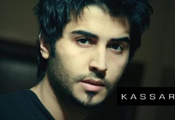 Селфи с поклонницами? Арест!!!