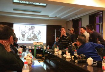 Құсбегілер Қытайда бас қосты