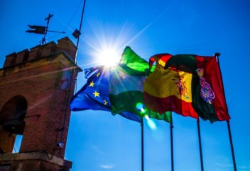 ЕС против золотых паспортов. Что изменится для желающих получить ВНЖ за инвестиции