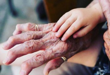 В каждой 5-й казахстанской семье детей воспитывает только мама или только папа. Сколько стоит младенец на черном рынке в Алматы