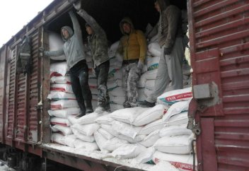 Оразада құм-топырақ түсірген кезде тамаққа шаң-тозаң кетіп жатады, ол оразаны бұза ма?