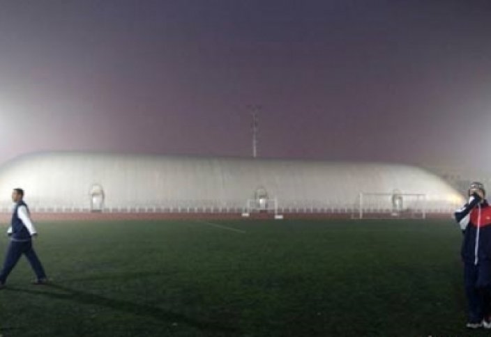 Бейжіңдегі түтіннен қорғайтын үрлемелі спортзал (фото)