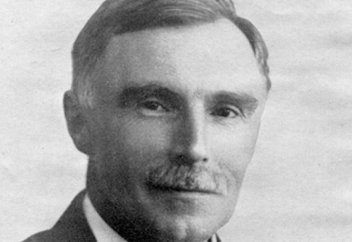 Мухаммад Мармадук Пиктхолл – первый англичанин, который перевел Коран на английский язык