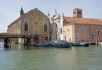 Первая в Венеции мечеть открыта в церкви