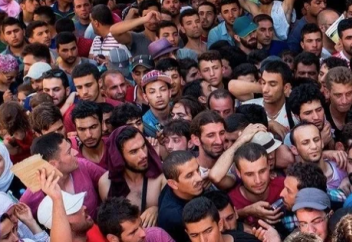 ЕО мигранттардан неге бас тартпайды