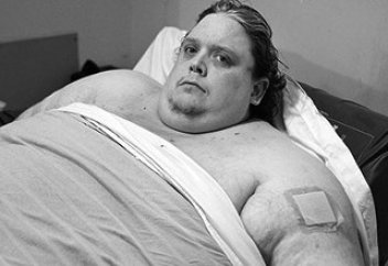 Әлемдегі ең толық адам өмірден өтті