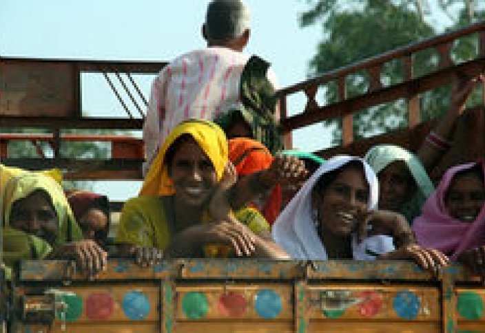 Үндістанда 21 млн қыз «керек емес» болып танылды